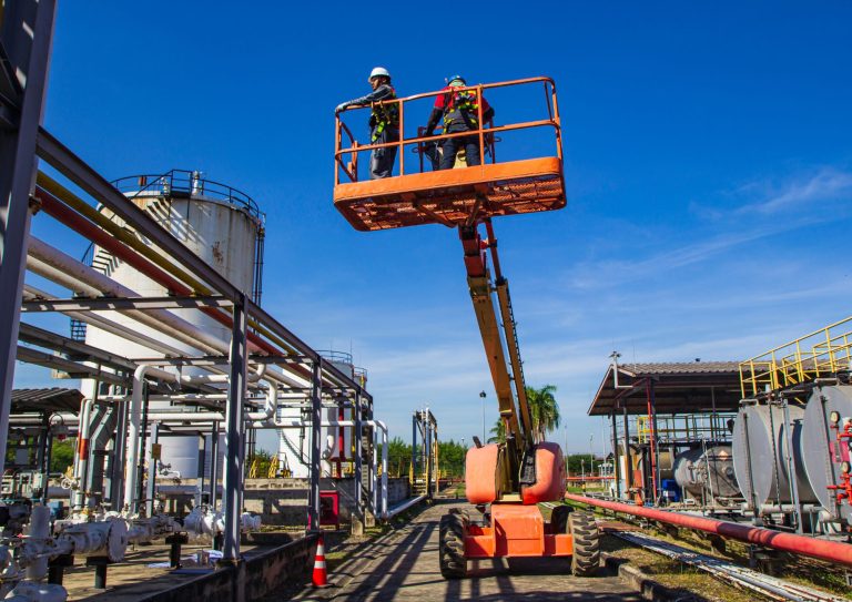 Seguridad industrial y protección colectiva para trabajos en altura gravity works