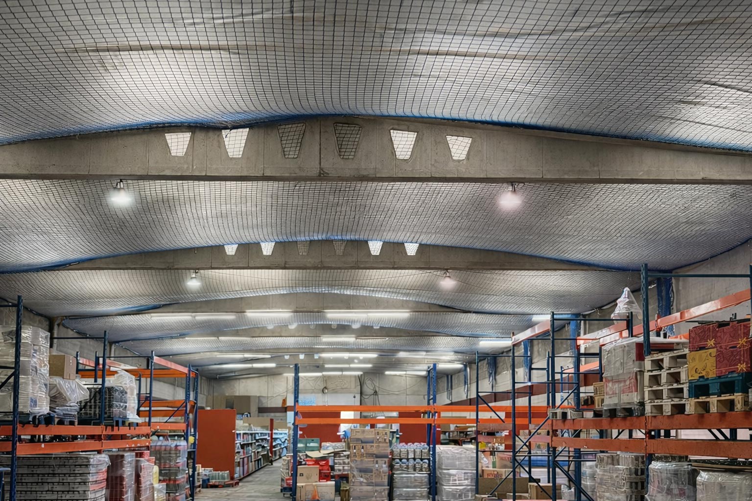 Red-horizontal-y-perimetral-en-Nave-de-hormigon-pre-fabricado-Gravity-Works